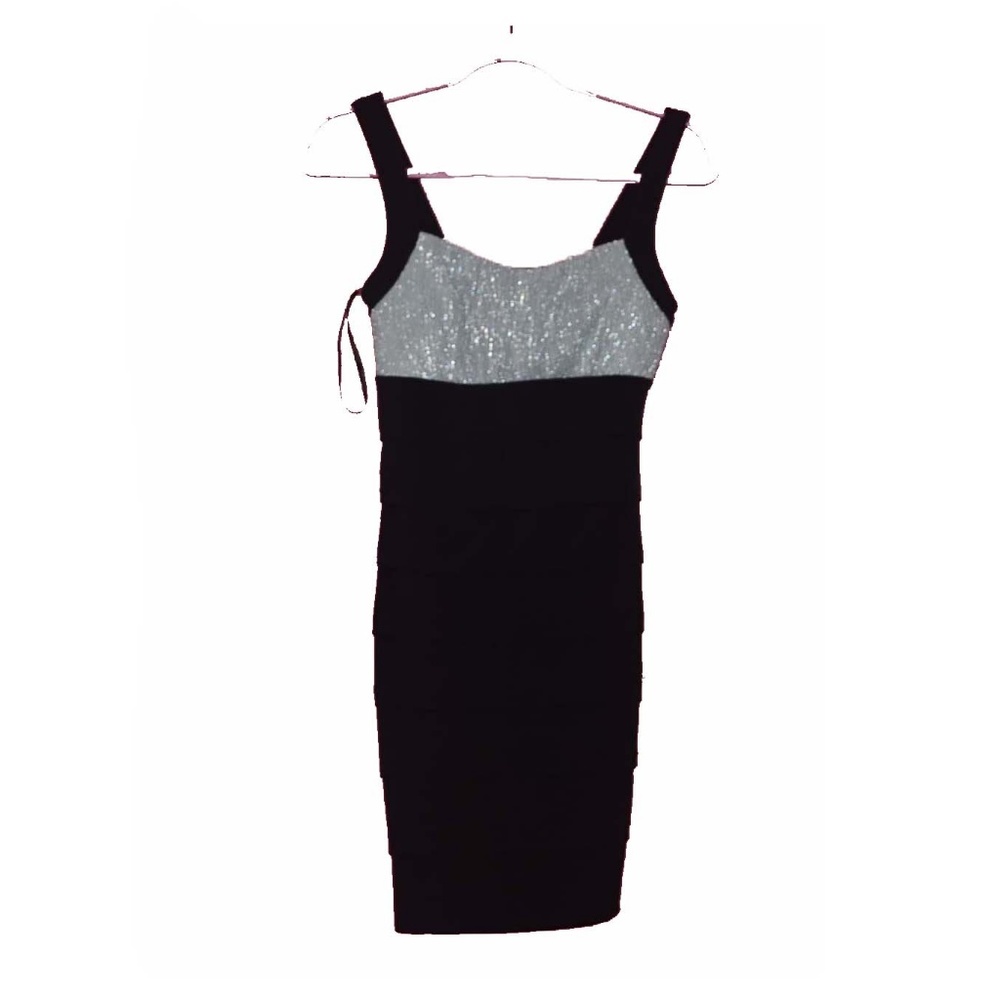 Elegant Evening Dress in Women